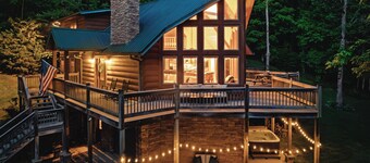 Center Hill Lake Cabin with Hot Tub & Lake Access