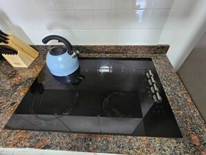 Hair dryer, towels, soap, toilet paper - The central beach apartment fun near the kiosks and playa fortuna!! (Playa Fortuna)
