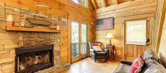 Pet-Friendly Ellijay Vacation Rental w/ Hot Tub!