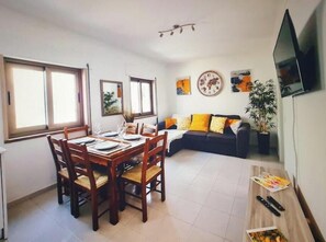 Living area - Casa dos Sinos Beach Apartments (Albufeira)