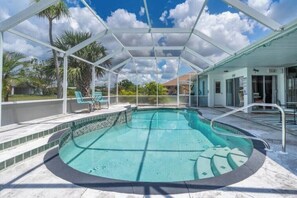 A heated pool - Sea Blue Vista - 3/2 home with screened in pool
(Punta Gorda)