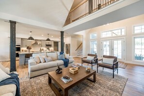 Televisión, chimenea y videojuegos 