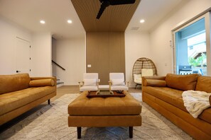 TV connectée, chaîne hi-fi, écrans d'ordinateur