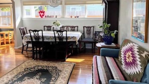 Interior - Charming Family Retreat in Town (Arcata)
