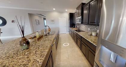 Affordable 3 bed 2 bath and a 4th office room on 3-acre lot close to Siesta Key