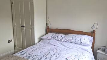 1 chambre, bureau, fer et planche Ă repasser, Wi-Fi gratuit