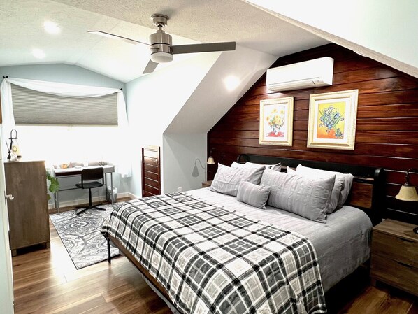 1 bedroom, desk, iron/ironing board, WiFi