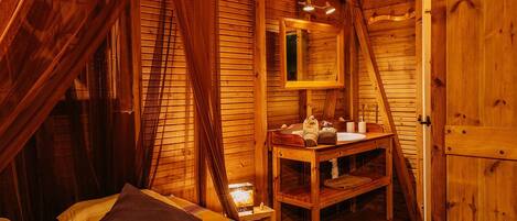 1 多间卧室、熨斗/熨衣板、WiFi、床单