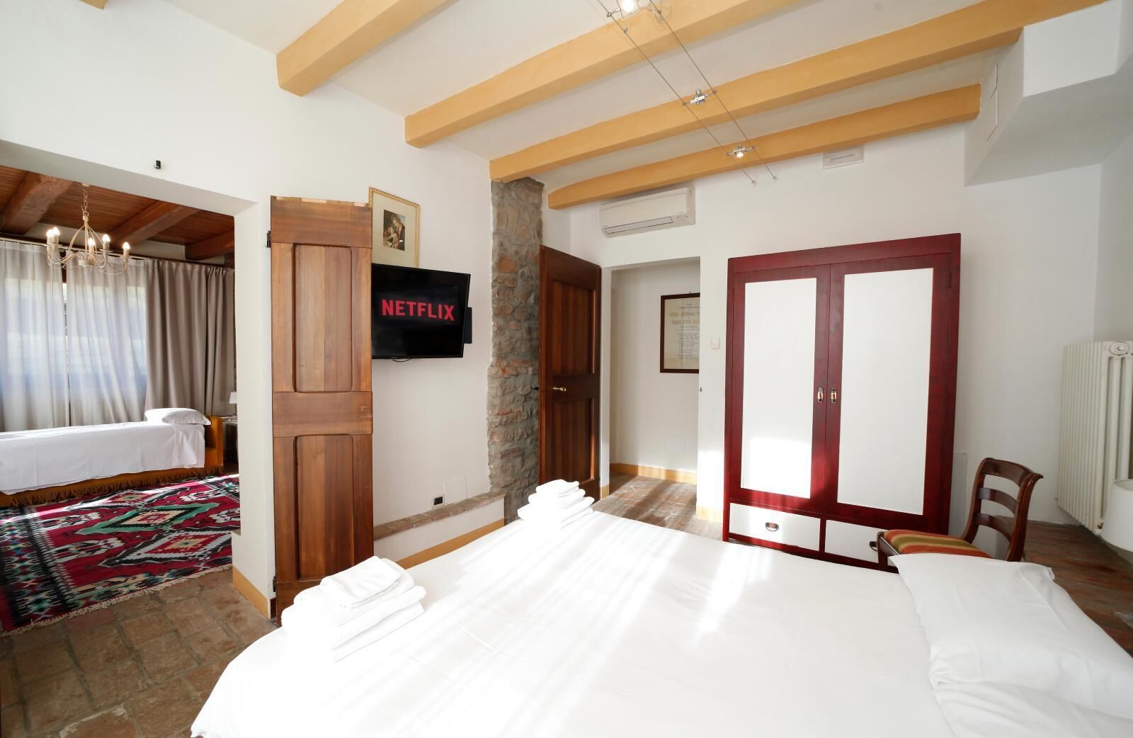 3 多间卧室、WiFi、床单