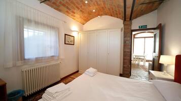 2 camere, ferro/asse da stiro, Wi-Fi, lenzuola