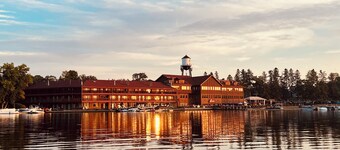 Cozy Lakeview Cabin in the heart of Breezy Point Resort