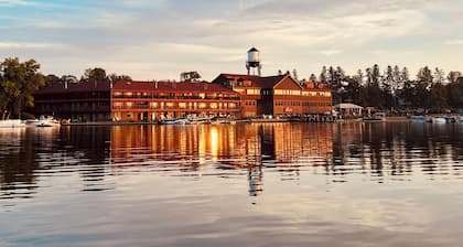 Cozy Lakeview Cabin in the heart of Breezy Point Resort