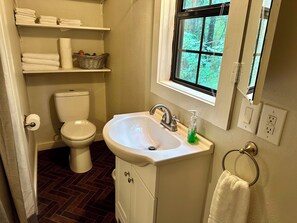 تجهيزات دش، مجففات شعر، مناشف