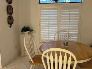 Dining - 2 Bedroom 2 Bathroom in Coventry (Naples)