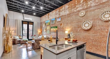 Urban Artistry Loft Retreat