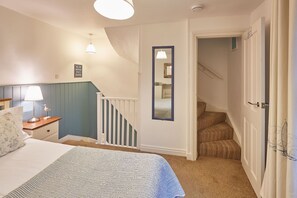1 slaapkamer, een strijkplank/strijkijzer, reisbedje, gratis wifi