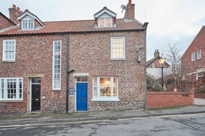 Exterior - Cobble Cottage, a cosy holiday cottage in Whitby (Whitby)
