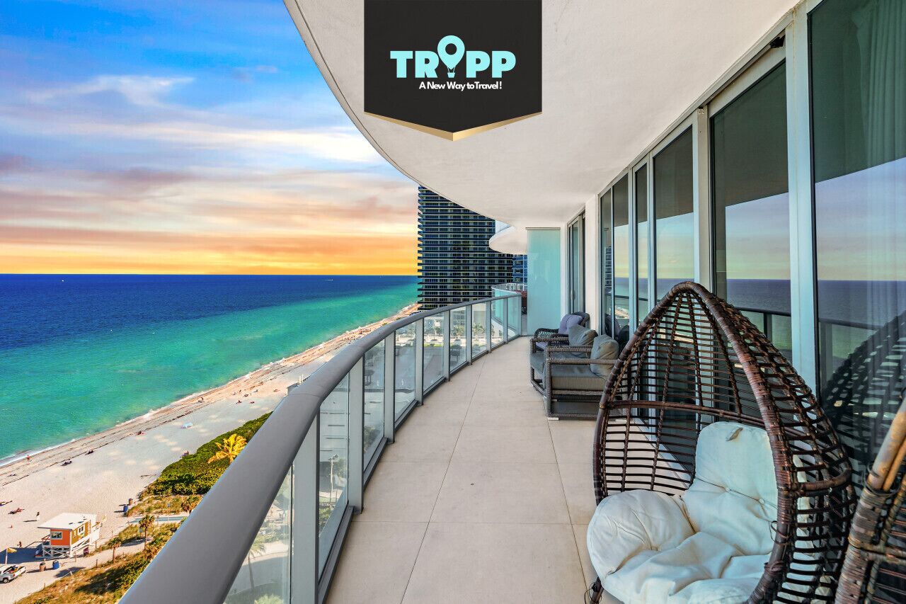 Hyde 2/2 Lux Condo l Beachfront l Gym, Spa & More