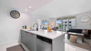 Fridge, microwave, oven, stovetop