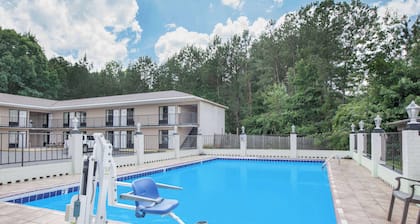 Days Inn by Wyndham Newton MS/I-20