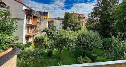 Großzügige Wohnung in der Altstadt mit Balkon