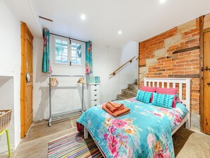 4 bedrooms, free WiFi, bed sheets - 4 bedroom accommodation in Stamford (Stamford)