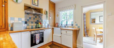 Dishwasher, high chair