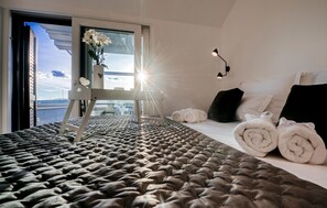 4 soverom, safe på rommet, strykejern/-brett og reiseseng for barn