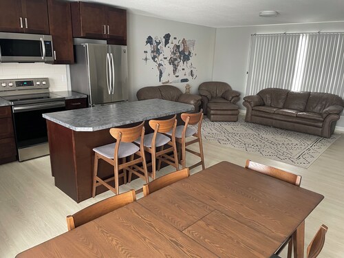 Cozy Renovated 5 Bedroom Home 2 Bath with large deck and hot tub. 