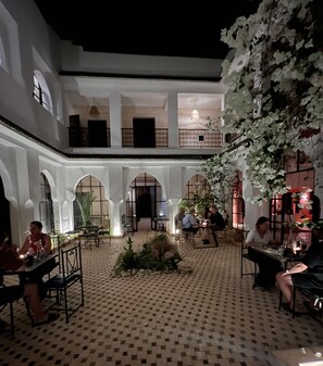 Restaurante al aire libre