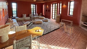 Living room - Dar OMNIA (Ounagha)