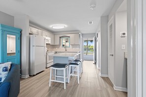 Interior - Gulf Shores Plantation 4213 6 pools! | Resort Amenities & Restaurant! | My Beach Getaways (Gulf Shores)