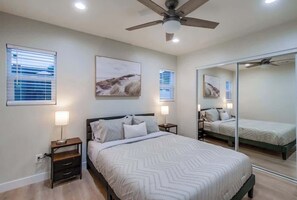 5 Schlafzimmer, Bügeleisen/Bügelbrett, WLAN
