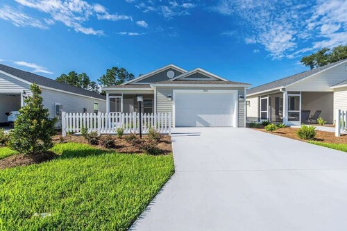 Blissful Village Bungalow 2BR-2BA & Membership Amentities