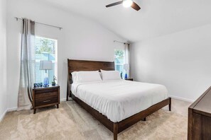 2 habitaciones, tabla de planchar con plancha, cuna de viaje y wifi 