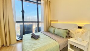 In-room safe, iron/ironing board, free WiFi, bed sheets - Icon City Premier Suites by WeCare (Petaling Jaya)