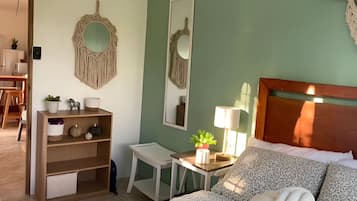 1 bedroom, WiFi, bed sheets