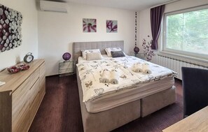 4 bedrooms, in-room safe, iron/ironing board, travel crib - Pet friendly home in Tuheljske Toplice with sauna (Tuheljske Toplice)