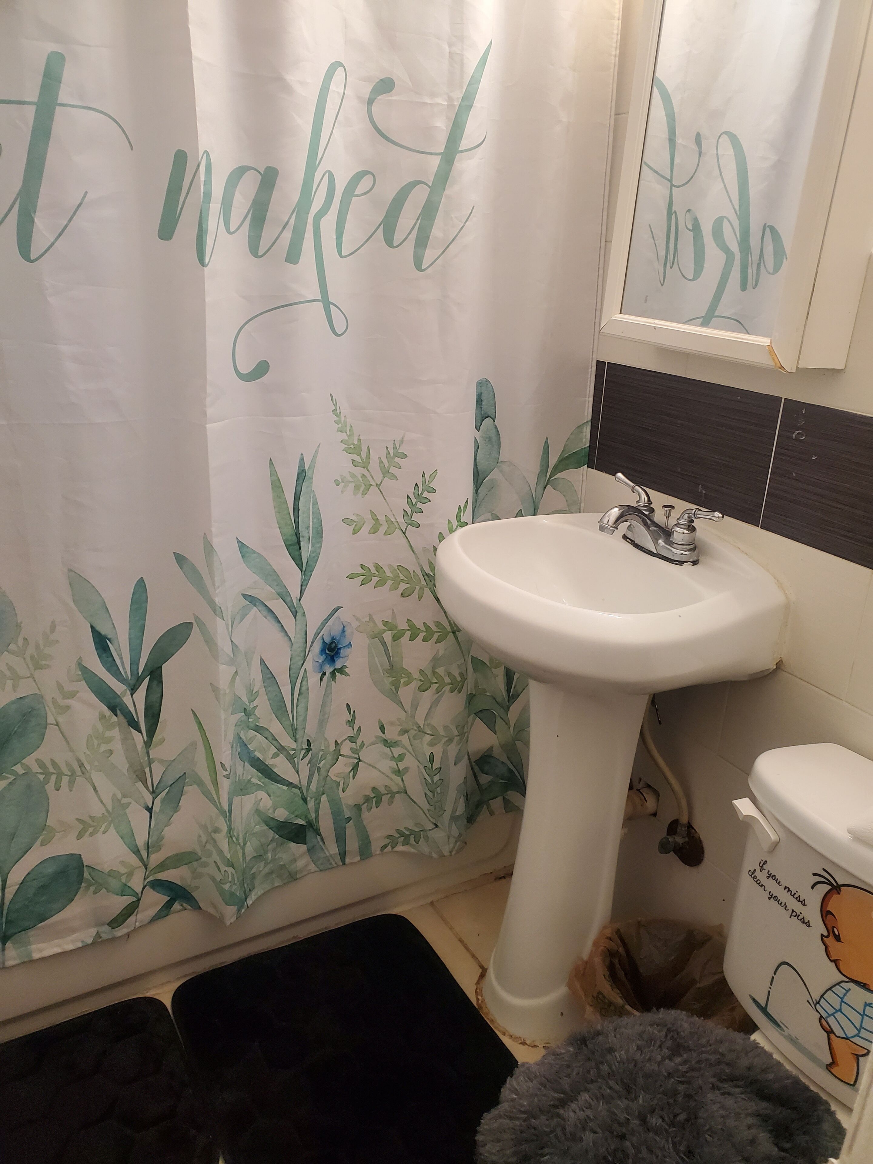 Towels, soap, toilet paper