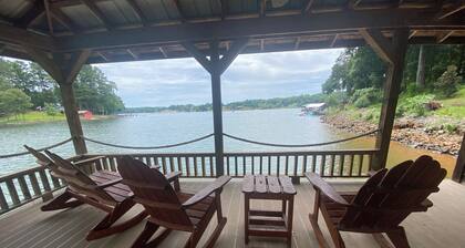 Lark's Nest on Lake Hickory w/Dock & Tesla Charger