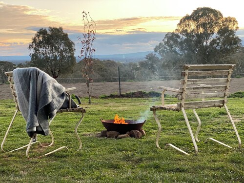 Cosy winter farmstay. 