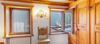 Apartment 'Ai Frassini A Vinigo' with Mountain View, Private Terrace and Wi-Fi