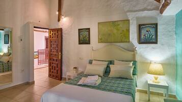 6 chambres, fer et planche à repasser, Wi-Fi gratuit, draps fournis