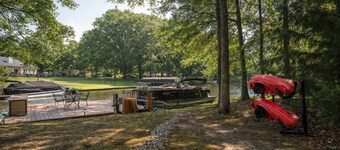Lake Oconee • Dock • Kayaks • Game Room • Pet Friendly