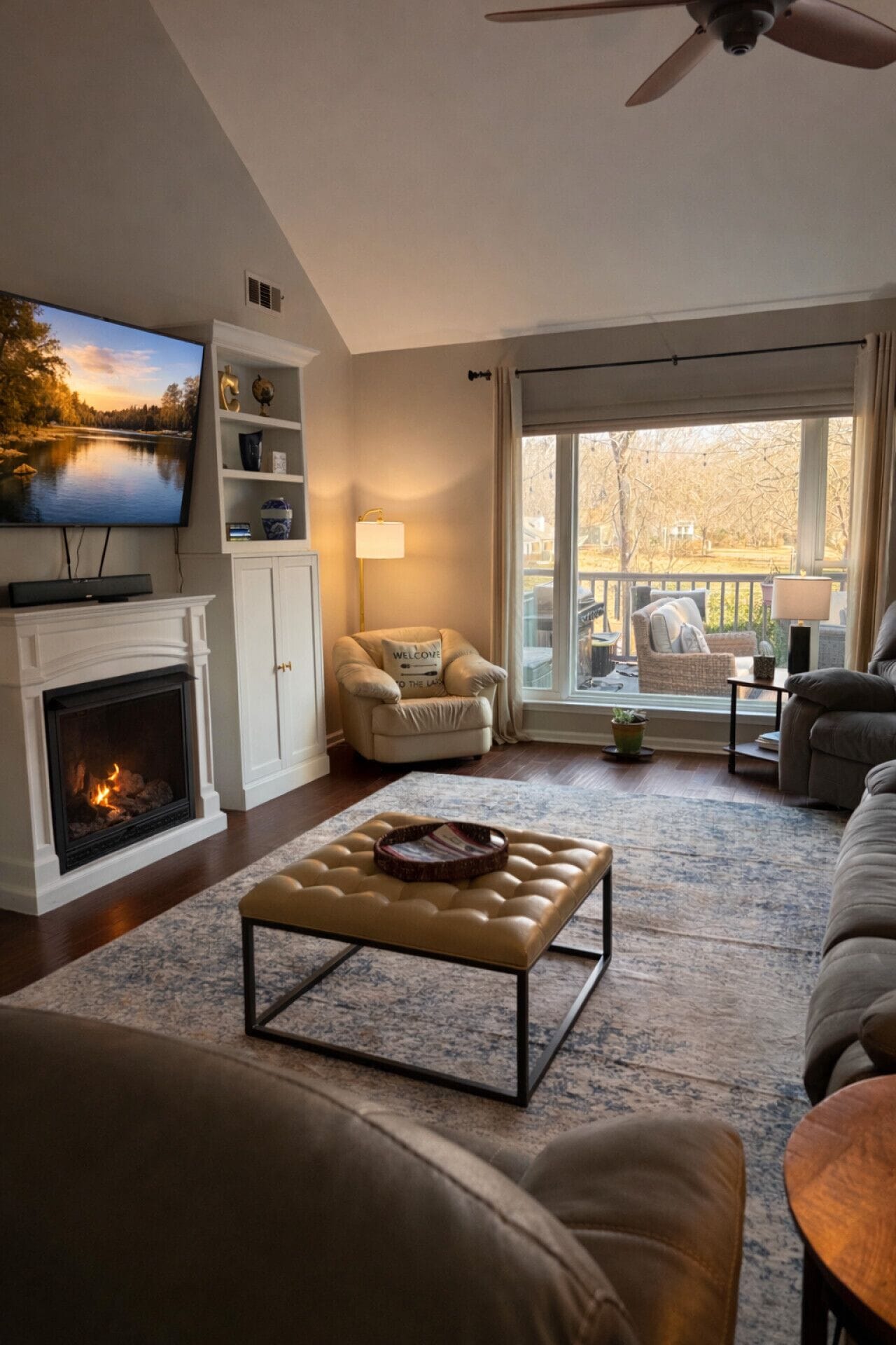 Smart TV, fireplace, video games, books