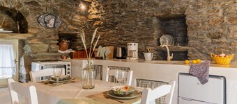 Holiday Home 'Oak Farm Traditional Guesthouse' with Sea View, Private Terrace and Wi-Fi