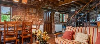 Holiday Home 'La Pumarada' with Private Garden and Wi-Fi