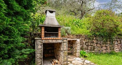 Holiday Home 'La Pumarada' with Private Garden and Wi-Fi