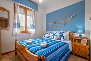 2 chambres, fer et planche à repasser, draps fournis