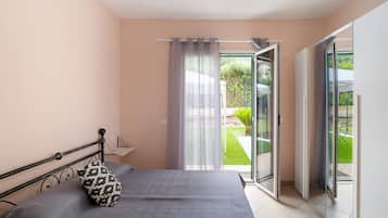 1 bedroom, free WiFi, bed sheets